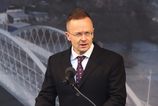 Peter Szijjarto odletel rokovat do Moskvy s podnikatelskou delegaciou