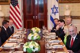 Benjamin Netanjahu cestuje za Trumpom do Washingtonu Izrael pozaduje tvrdsii postoj USA voci Iranu