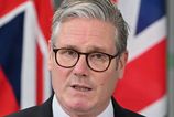 Keir Starmer oznamil ze Britania vysiela udernu skupinu lietadlovych lodi do oblasti severneho Atlantiku a Arktidy
