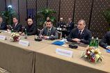 v zenove pokracuju napate rokovania medzi ruskom ukrajinou a usa o ukonceni vojny