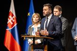 Bratislava sa pripravuje na burlive volby Vallo a Droba obhajuju svoju moc su tu aj Raz Cahojova a novi kandidati