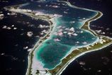 Iran testuje limity svojich rakiet Dve strely minuli britsko americku zakladnu Diego Garcia v Indickom oceane