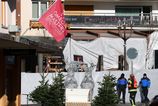 Pripad pozaru baru v Crans Montane sa rozsiril o podozrenia voci piatim predstavitelom obce