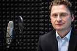 Prazdne operacne saly su dosledkom obmedzeni od zdravotnych poistovni nie lenivosti lekarov tvrdi Peter Visolajsky videopodcast