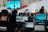 TEDxBratislava 2026 prichadza do priestorov Umelka centrum modernheho umenia a komunity Storocny priestor oziije myslienkami o lahkosti ktora ma vahu