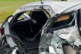 Nakladny vlak sa zrazil s automobilom na priecest v Lozorne Premavka je zastavena policia vysetruje priciny