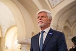 Novym sefom ceskej armady je general Miroslav Hlavac Prezident Pavel varuje pred narocnym obdobim modernizacie a vojem