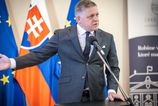 dochodky musime zrucit ak nezmenime politiku greckej ceste sa uz nevyhneme tvrdi rastislav machunka videopodcast