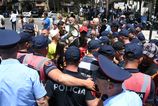 Albansko zasiahli protesty proti hotelu spajanym s rodinou Trumpovcov Policia zadrzala viacerych demontrantov
