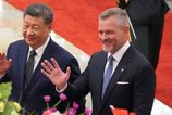 Peter Pellegrini rokuje v Pekingu so Si Tin pchingom Pozval ho na navstevu Slovenska