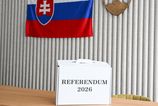 Referendum 2026 ONLINE Volebne miesta su otvorene ludia hlasuju o dvoch otazkach