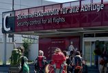 Zasah na berlinskom letisku v kufri 22 roneho muza objavili 16 kil ketamnu