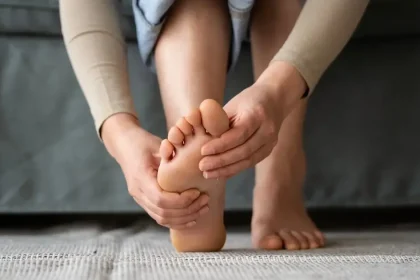 Bolesti chrbta či kolien? Na vine môžu byť zanedbané chodidlá