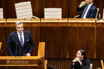 Danko sa teší na Tarabovu stranu, minister mu pripomenul semafor