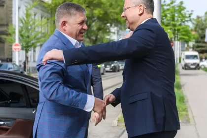 Fico zatiahne do svojej najväčšej „brindy“ aj Michala Šimečku. Možno aj niekoho ďalšieho