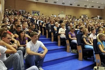 Klátik a Michalko stiahnutí z výučby na Právnickej fakulte UMB