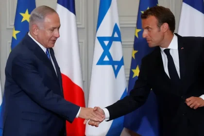 Macron v OSN kritizoval Izrael. Netanjahu označil jeho vyjadrenie za „groteskné“