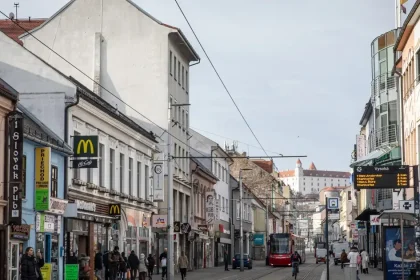 Nedeľné zhromaždenie obmedzí centrum Bratislavy, polícia varuje pred dopravnými problémami