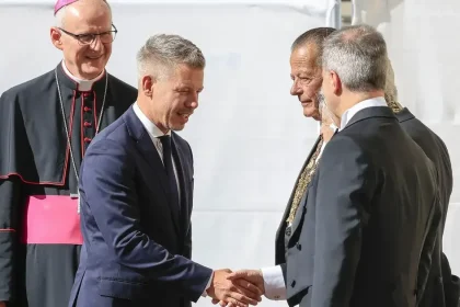 Pápež Lev XIV. prijal maďarského premiéra Magyara, ktorý ho pozval do Maďarska