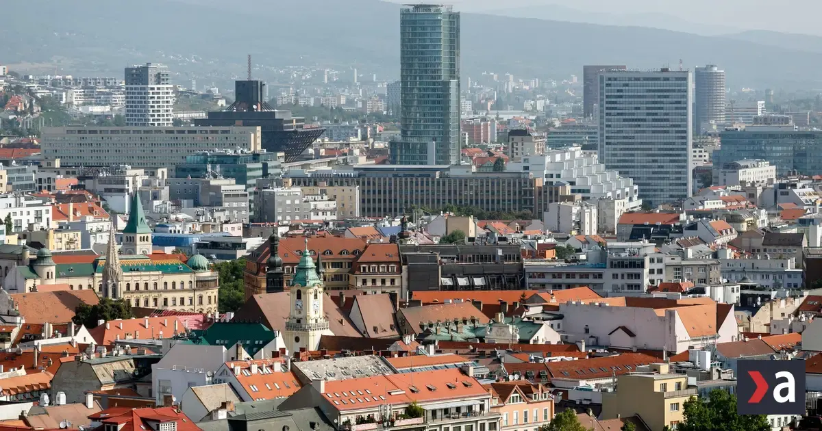 Prezident prednesie správu o stave republiky, opozícia chce odvolať Sakovú a Šutaja Eštoka