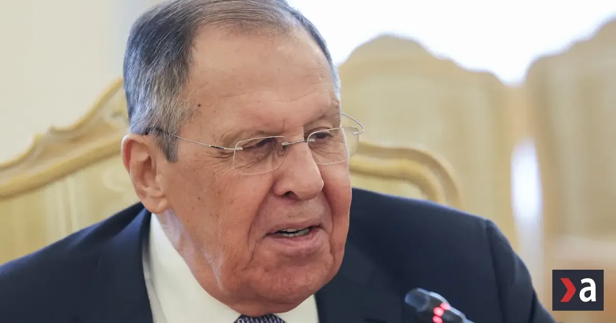 Rusko vojnu na Ukrajine nepozastaví, uviedol Sergej Lavrov