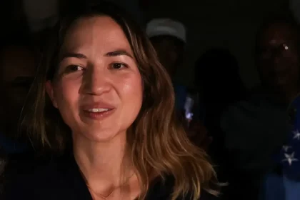 Spolupracovníčka Machadovej sa vrátila do Venezuely po vyše roku v exile