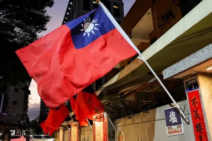 Taiwan chce pokračovať v nákupoch zbraní od USA, bude na Trumpa tlačiť