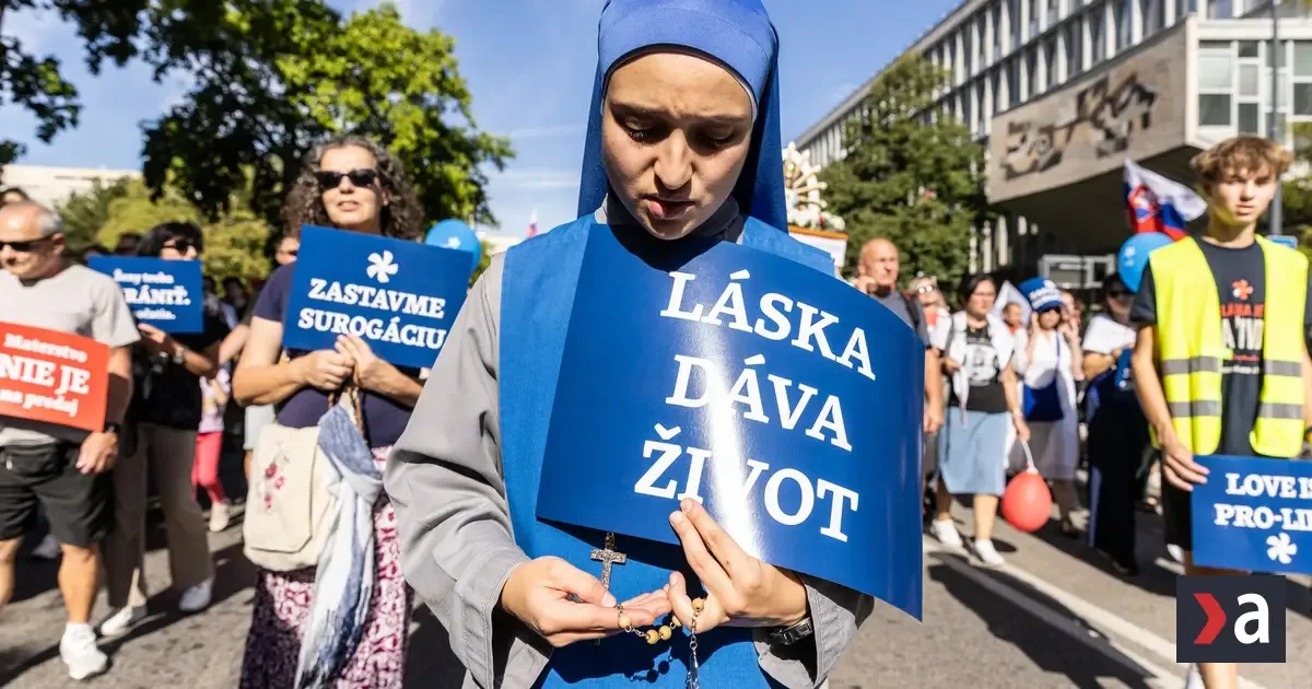 Tisíce ľudí pochodovali v Bratislave za život a zákaz interrupcií
