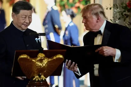 Trump a Si rokovali o novej etape vzťahov, Biely dom usporiadal večeru pre čínsky pár