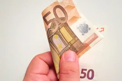 Čo dokáže 50 eur mesačne a prečo pri investovaní rozhoduje čas