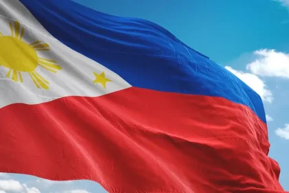 Najaktívnejšia sopka Filipín opäť vybuchla, Mayon vyvrhla popol do výšky troch kilometrov