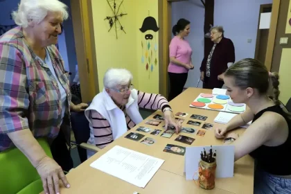 Odišli na dôchodok a ďalej pracujú. Je to situácia každého štvrtého nového dôchodcu