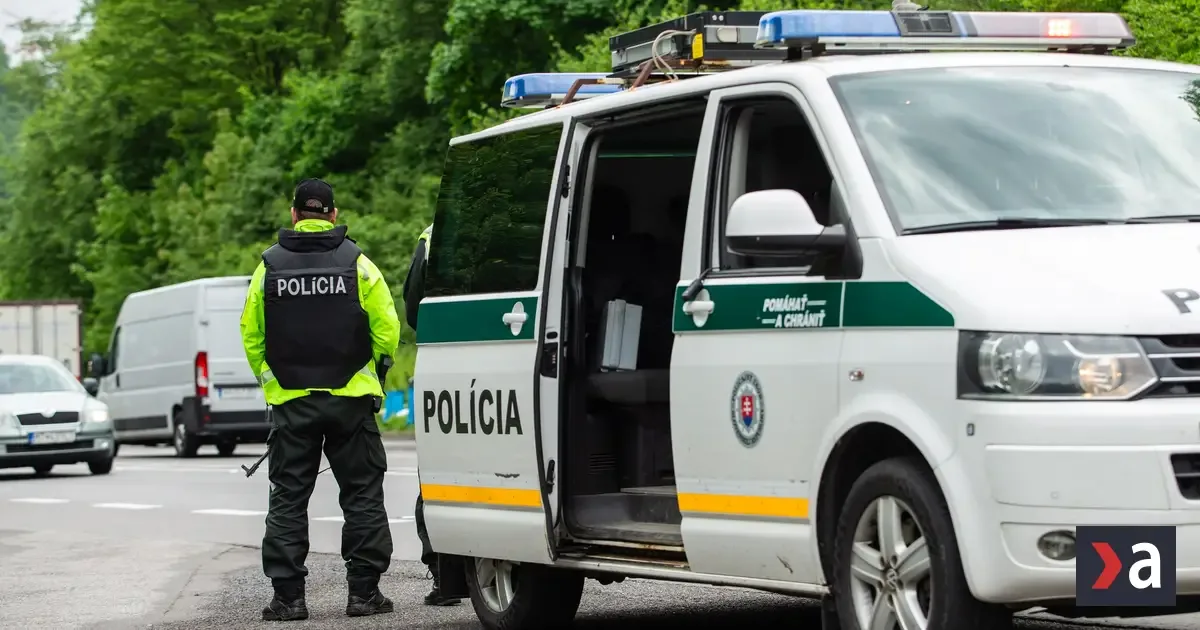 Polícia v Poprade zadržala dvoch 25-ročných mužov podozrivých z drog