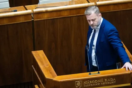 SaS kritizuje nákup sanitiek pre hasičov, vidí v ňom zákazku pre konkrétne firmy