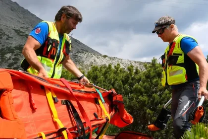 Tragédia v Západných Tatrách: turista spadol z reťazového úseku a zomrel