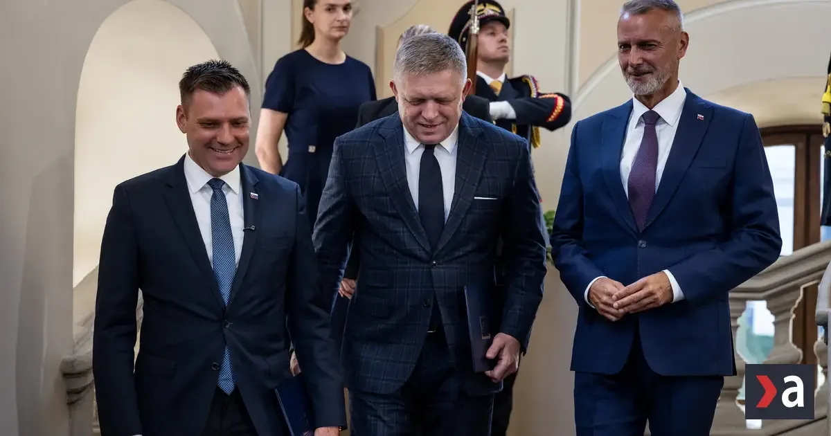 Vláda sa už dokáže obhájiť len strachom z vojny. Fico vyšiel z krízy prvýkrát slabší
