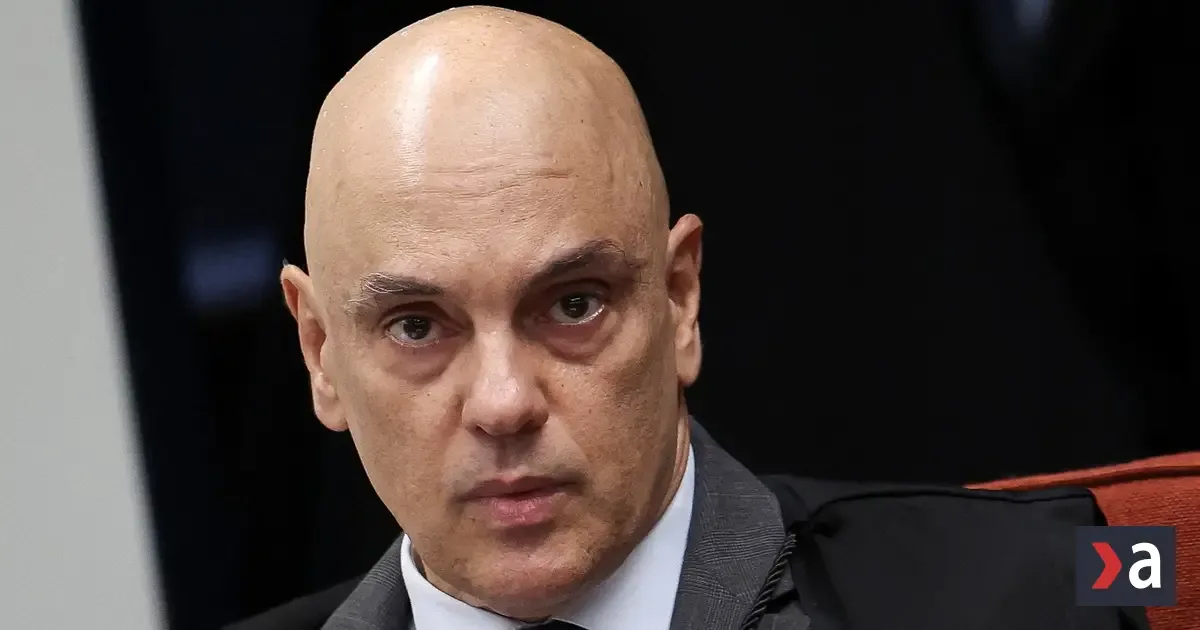 Vydali zatykač na syna exprezidenta Bolsonara žijúceho v USA