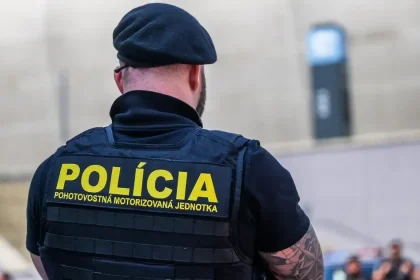 Zrážka dvoch nákladných áut na R1 obmedzila premávku smerom na Nitru